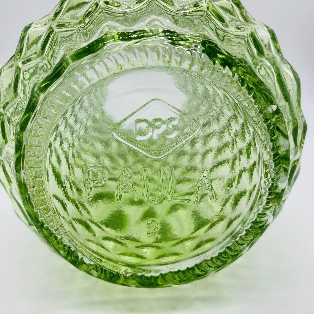 Vintage Paula DPS Diamond Pineapple Textured Pattern Green Art Glass Vase 9” - Picture 4 of 4